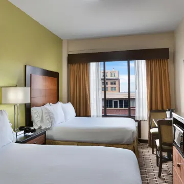 Holiday Inn Express & Suites ATLANTA DOWNTOWN by IHG Hotels near Midtown Atlanta