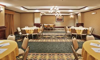 Holiday Inn Express & Suites Mcalester