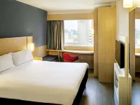 Ibis Copacabana Posto 5 Hotels near Leblon