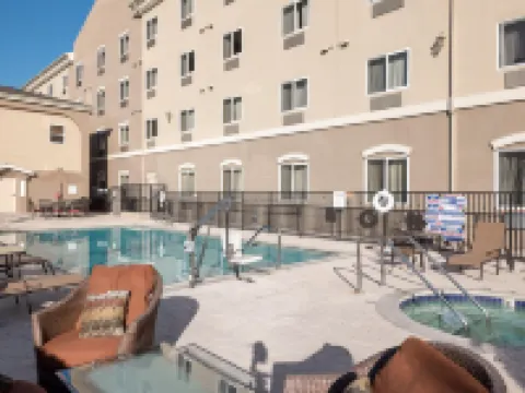 Holiday Inn Express & Suites LOS ANGELES AIRPORT HAWTHORNE by IHG Hoteles en Hawthorne