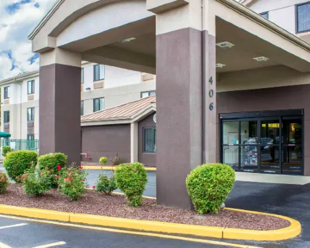 Wingate by Wyndham Salisbury ソールズベリーのホテル