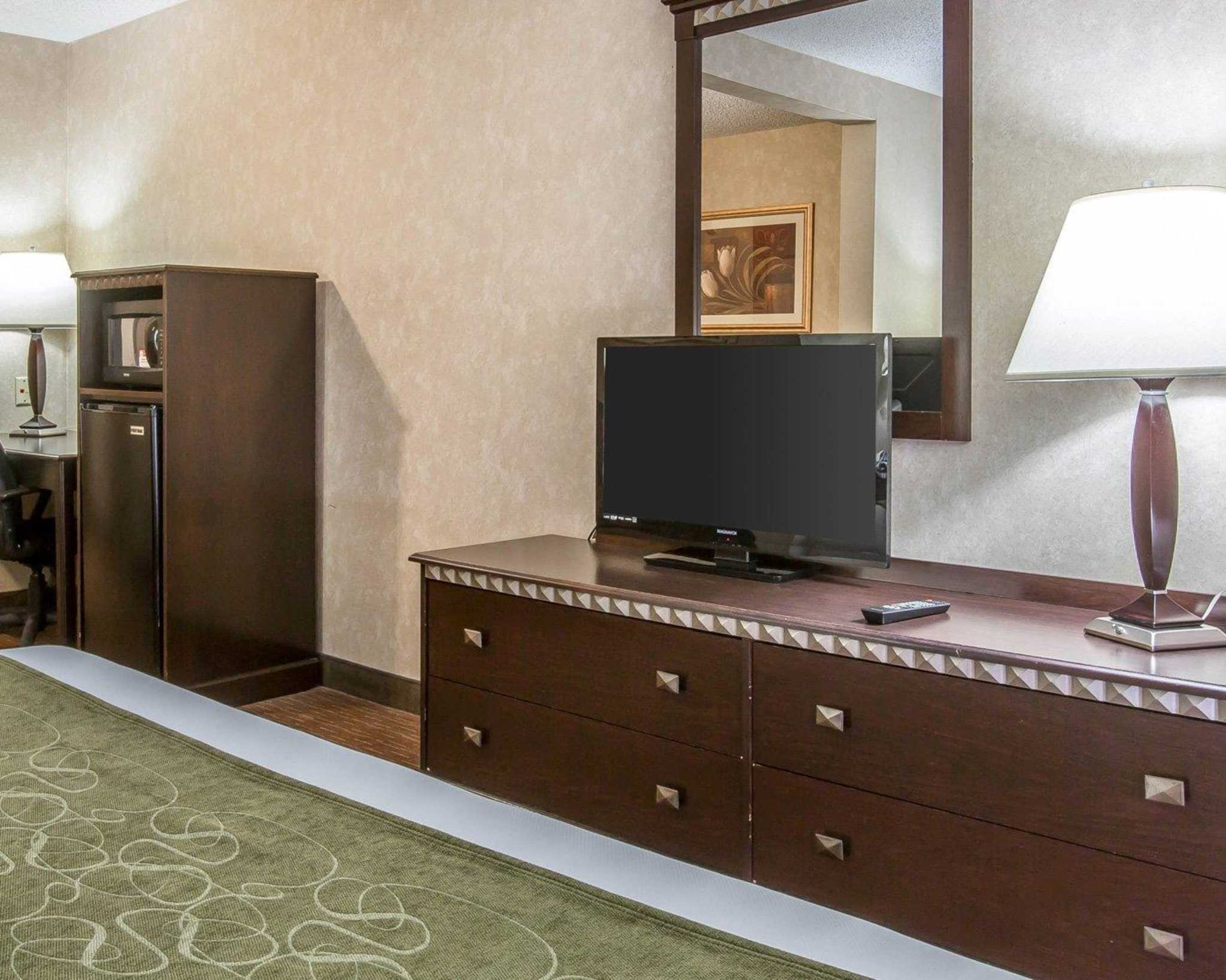 Comfort Suites Omaha East-Council Bluffs