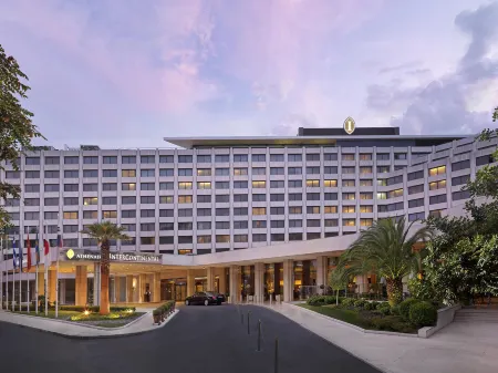 Athenaeum InterContinental Отели рядом с достопримечательностью «Храм Гефеста»