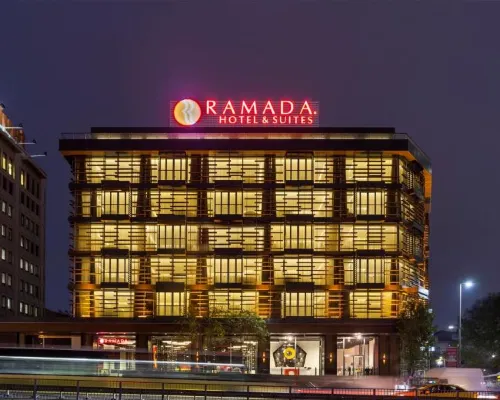 Ramada Hotel & Suites by Wyndham Istanbul Sisli Hotels near Kagithane