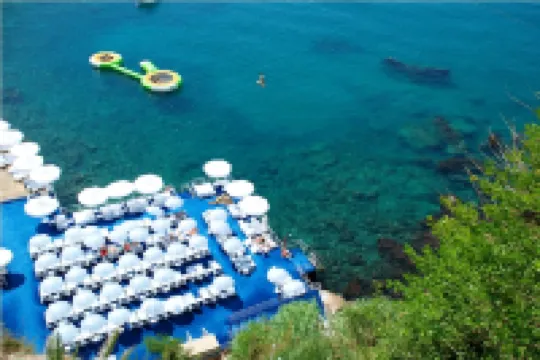 馬西莫成人專屬酒店（前身為拉精品酒店）