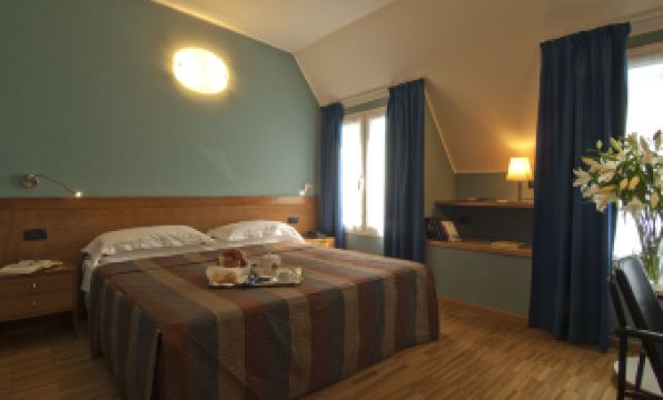 Missori Hotel Piazza Missori, Sonder