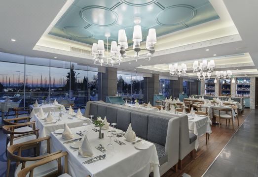 쿠사다시 호텔 전경