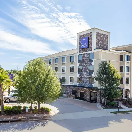 Sleep Inn & Suites