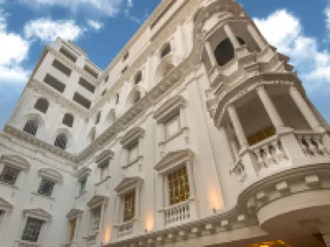 ラクサス グランド ホテル ラホールのホテル