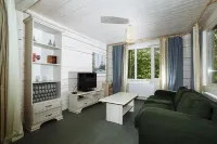 Pine River Country Hotel Hotels in Schukowski rajon