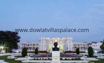 Dowlat Villas Palace