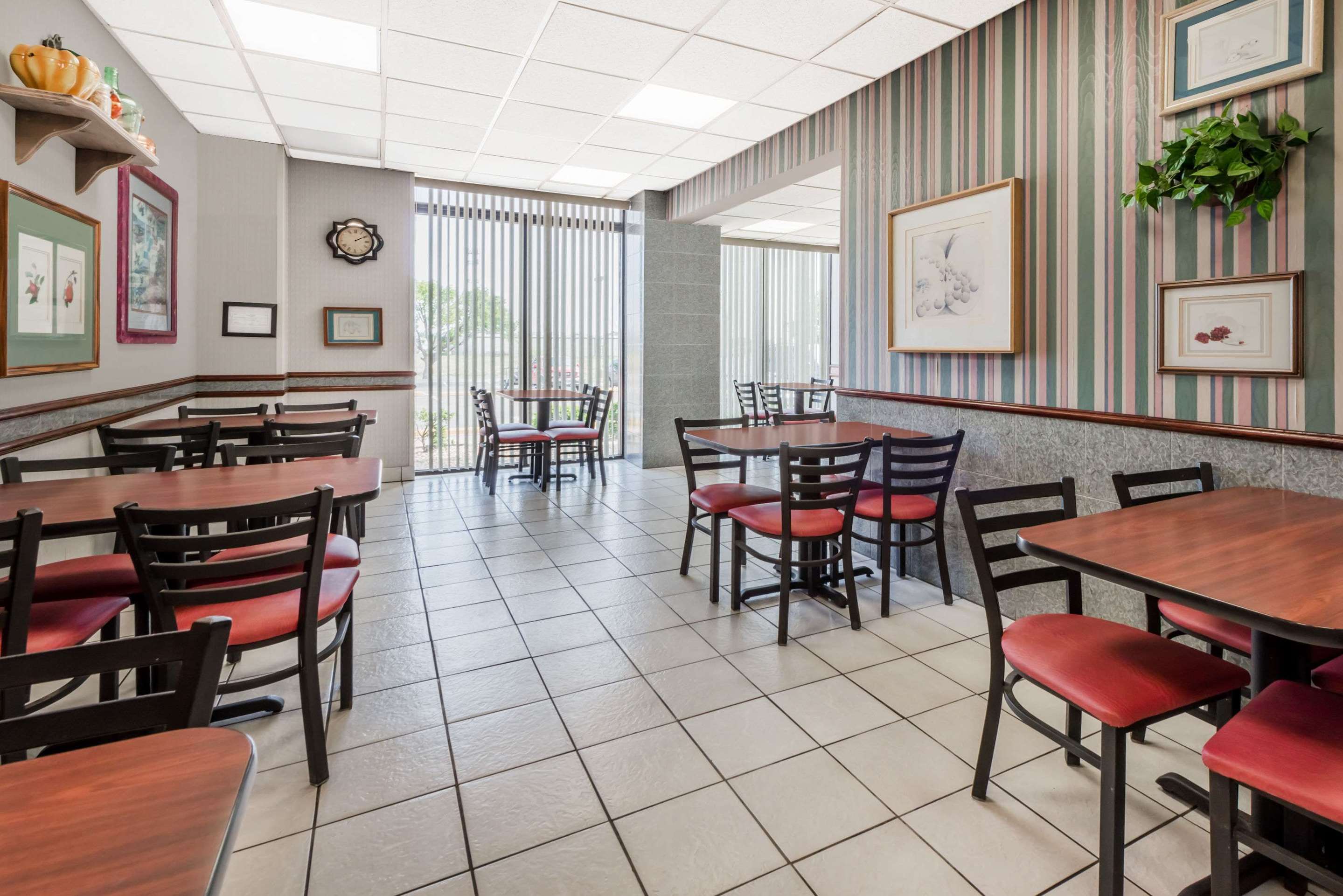 Days Inn by Wyndham Amarillo East