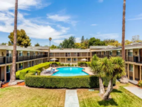 Rose Garden Inn Hotels in San Jose