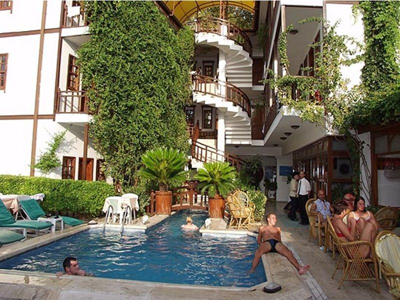 Hotel Karyatit Kaleiçi (Hotel Karyatit Kaleici)