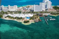 Sunset Marina Resort & Yacht Club Hotel in zona Playa Langosta