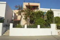Milos Hotel