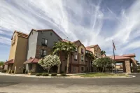 Comfort Suites Goodyear-West Phoenix Hotels in Goodyear