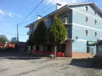 La Terraza de Picos Hotels in Onis