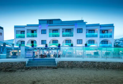 Apartamentos SAL Rossa Hotel dekat Bandara Ibiza