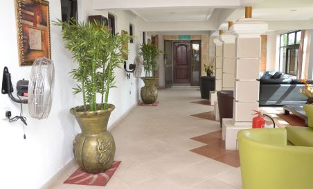 Kaysens Grande Hotel - Housity