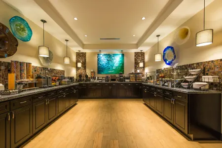 Best Western Plus Hollywood/Aventura Отели в г. Айвис-Истейтс