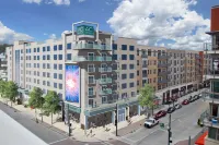 AC Hotel Cincinnati at the Banks Hotels near Cincinnati Reds Hall Of Fame And Museum