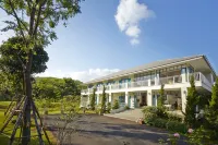 Santosha Health Lifestyle Resort Отели рядом с достопримечательностью «Thongsomboon Club»