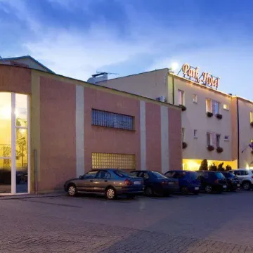 Park Hotel Bydgoszcz Отели рядом с достопримечательностью «Старый рынок»