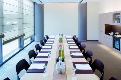 会議室 モーベンピック ホテル フランクフルト シティーの写真