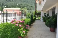 Lemon Tree Corfu Apartments by Konnect