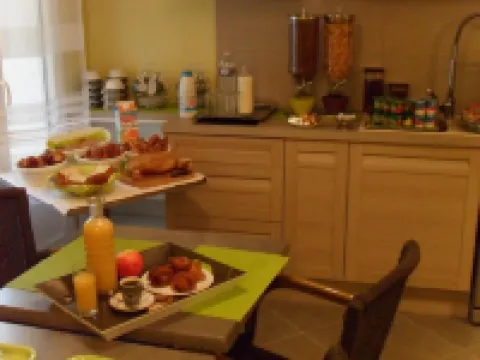 Hôtel l'Anvia โรงแรมในBollene