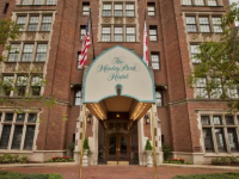 Henley Park Hotel Hotels near Emancipation Monument