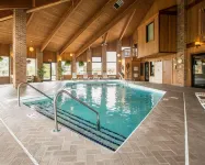 Quality Inn - Pools