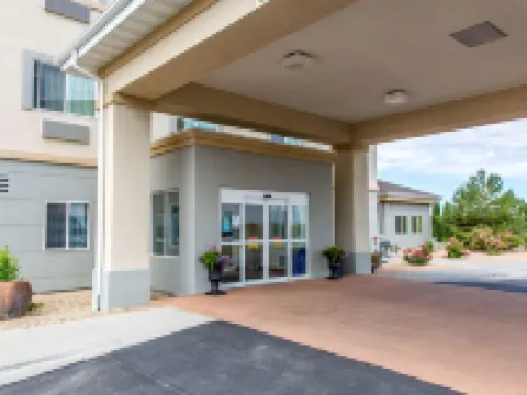 Sleep Inn & Suites Hotels in Converse County