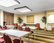 Quality Inn University Hotels in Meadows