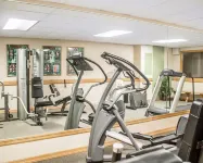 Quality Inn - Gym