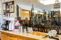 Rodeway Inn & Suites Branford - Guilford Hotels in Branford