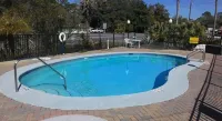 Apalachicola Bay Inn Hotels in Apalachicola