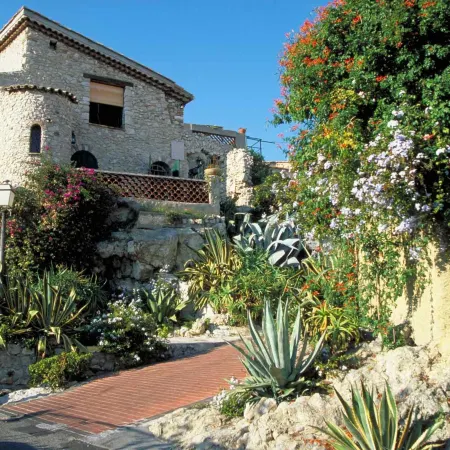 B&B HOTEL Antibes Juan-les-Pins