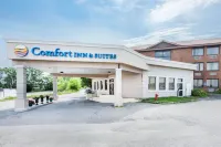 Comfort Inn & Suites Hotels near Jackson＇s Point Harbour