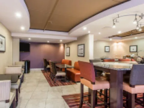 スリープ イン & スイーツ ノックスビル ウエスト ファラガットのホテル