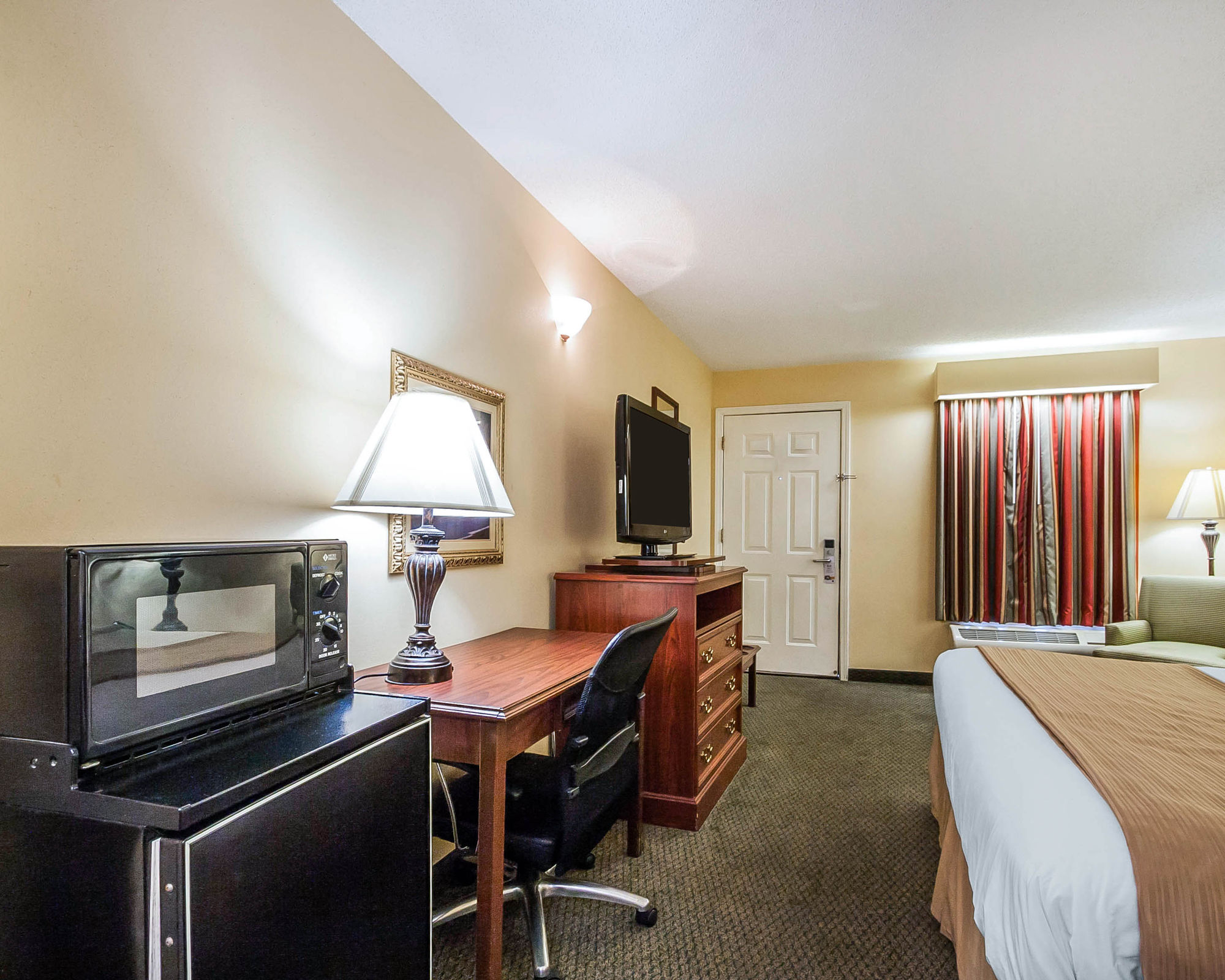 Quality Inn Decatur River City