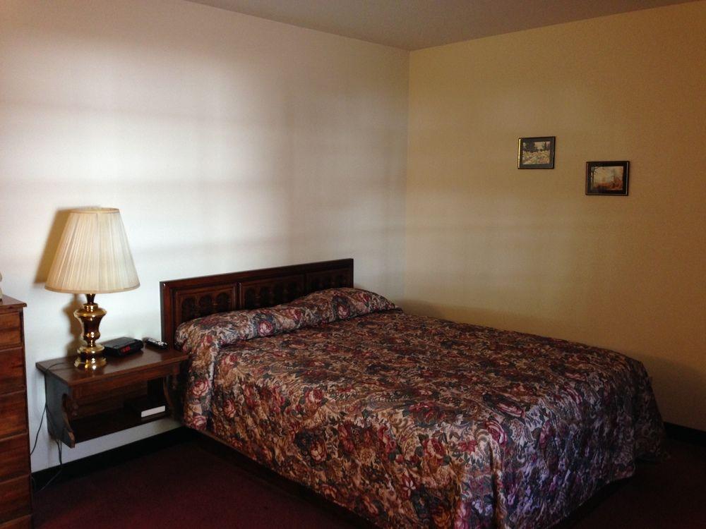 AmeriVu Inn and Suites - St. Croix Falls