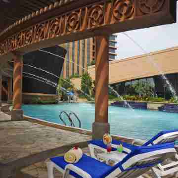 Alpha Service Suites at Times Square Fitness & Recreational Facilities