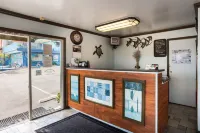 Aqua Breeze Inn