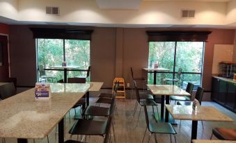 Best Western Magnolia Inn and Suites