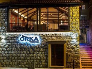 Orka Apartments