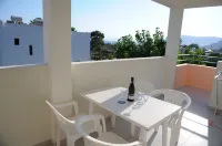 Chrysanthi Hotel - Studio & Apartments