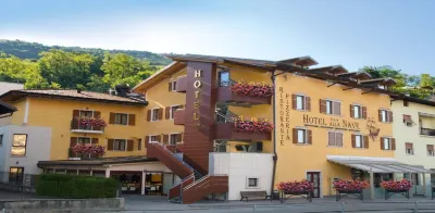 Hotel Ristorante Alla Nave Hotels in Fai della Paganella