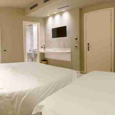 Hotel Touring Rooms